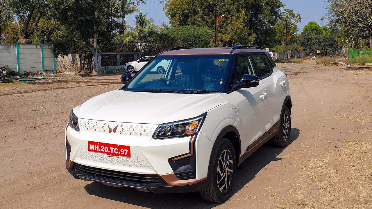 Mahindra XUV400 EV